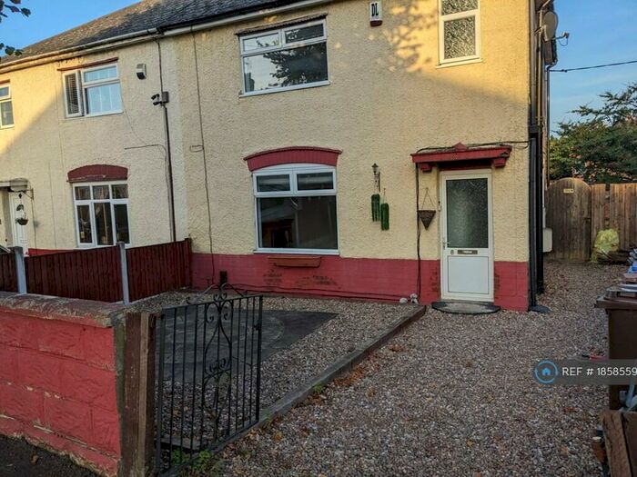 3 Bedroom Semi-Detached House To Rent In Ashopton Avenue, Derby, DE23