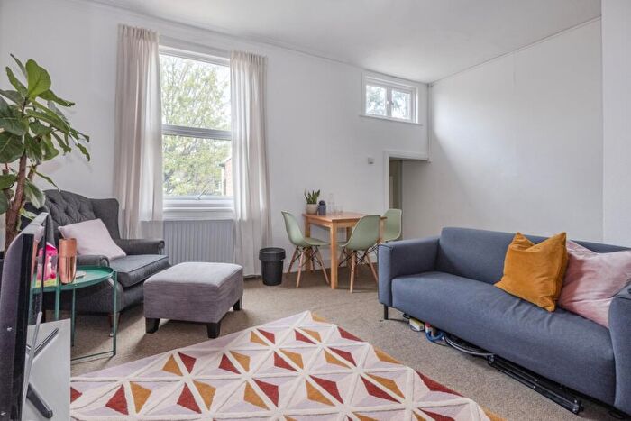 2 Bedroom Flat To Rent In Sandwell Crescent London, NW6