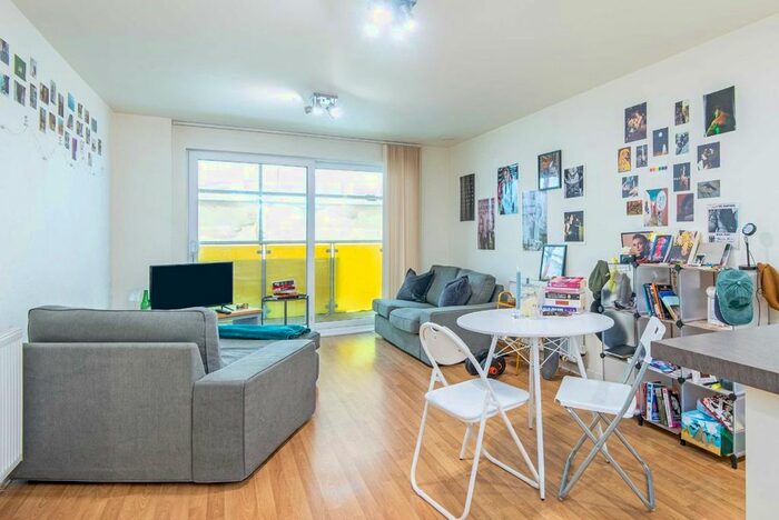 1 Bedroom Flat To Rent In Wager Street, London, E3