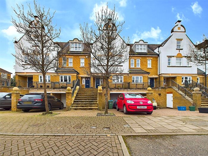 4 Bedroom Terraced House To Rent In Admiralty Way, Teddington, TW11