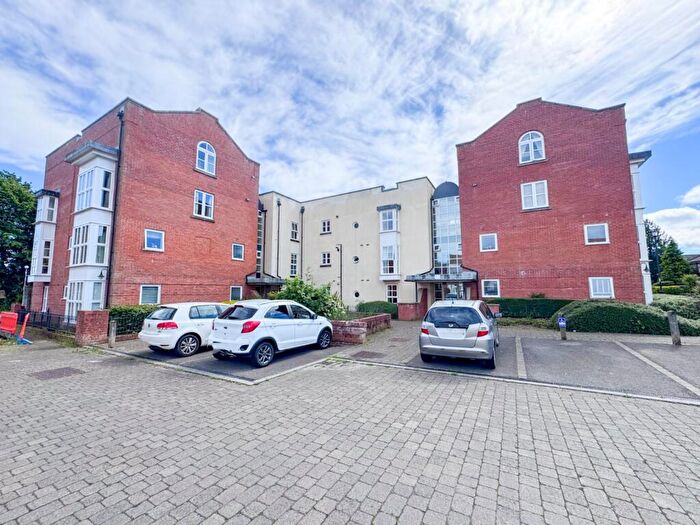 2 Bedroom Apartment For Sale In Strathearn Drive, Westbury-on-Trym, Bristol, BS10