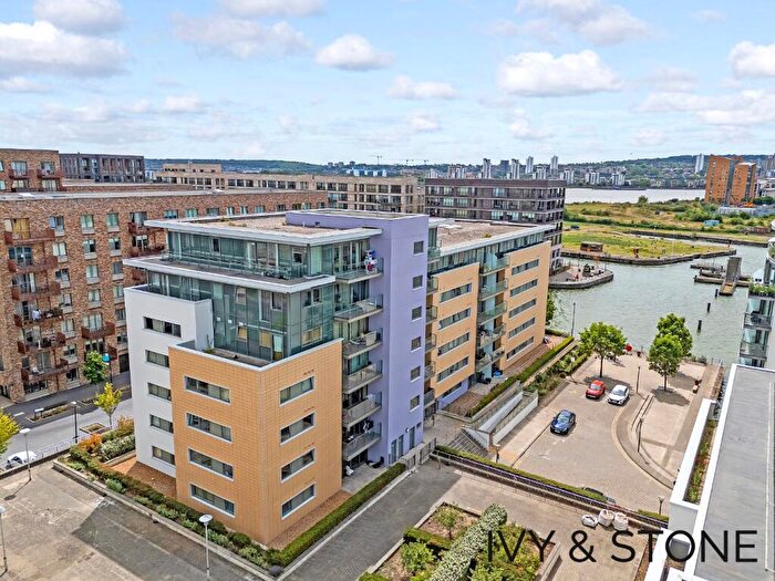 2 Bedroom Apartment For Sale In Latitude Court, London, E16