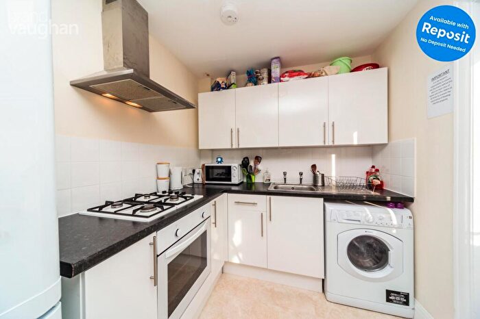4 Bedroom Terraced House To Rent In Widdicombe Way, Brighton, East Sussex, BN2