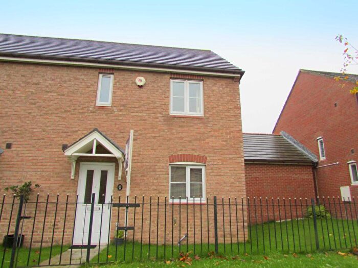 3 Bedroom Semi-Detached House To Rent In Heathfield, Northumberland Park, West Allotment, NE27