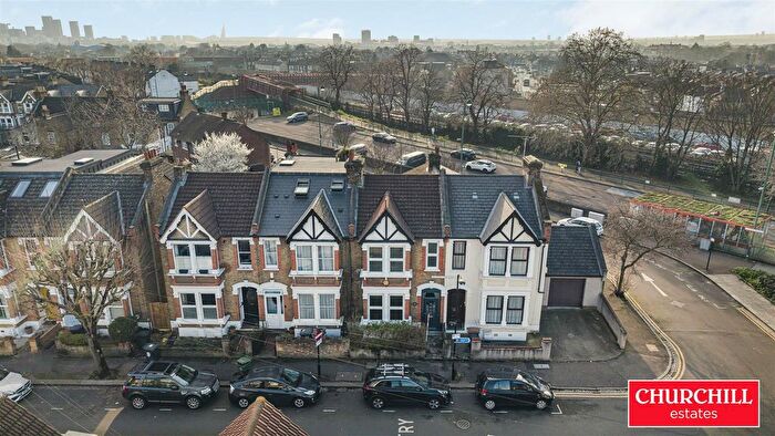 3 Bedroom Property For Sale In Harrington Road, Leytonstone, E11