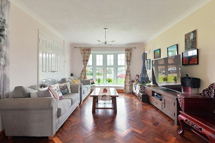 5 Bedroom Detached House For Sale In Harkness Drive, Canterbury, CT2