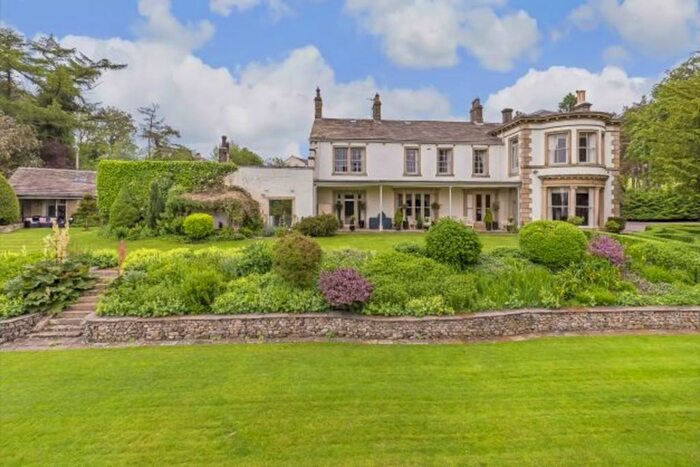 5 Bedroom Manor House For Sale In Thorlby House, BD23
