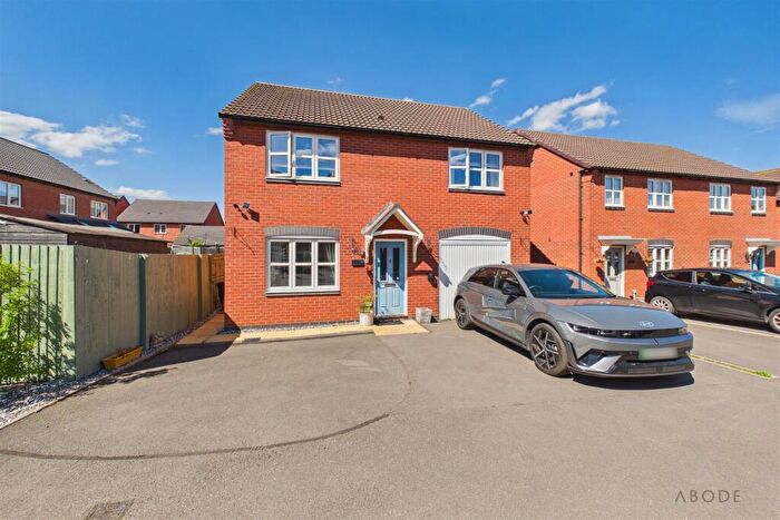 4 Bedroom Detached House For Sale In Knight Drive, Burton-On-Trent, DE13