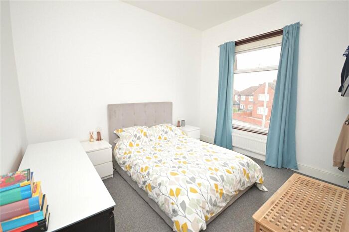 3 Bedroom End Of Terrace House For Sale In Pepper Road, Leeds, LS10