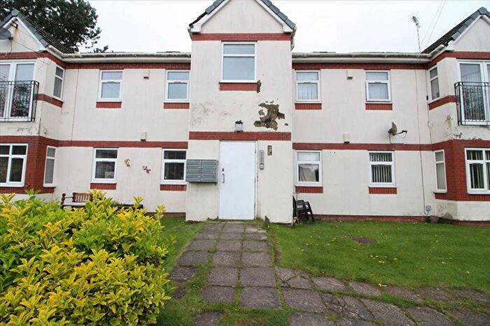 2 Bedroom Apartment For Sale In Medbourne Court, Kirkby, L32