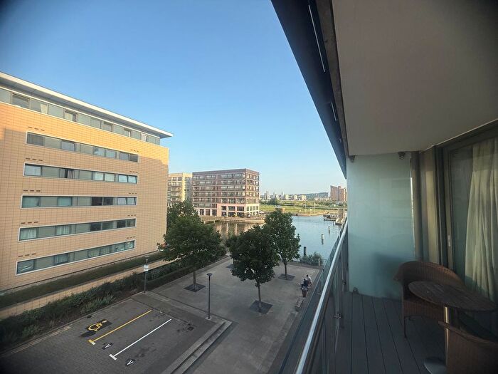 2 Bedroom Flat To Rent In Albert Basin Way, London, E16
