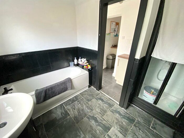 3 Bedroom End Of Terrace House For Sale In Lovewell Road, Gorleston, NR31