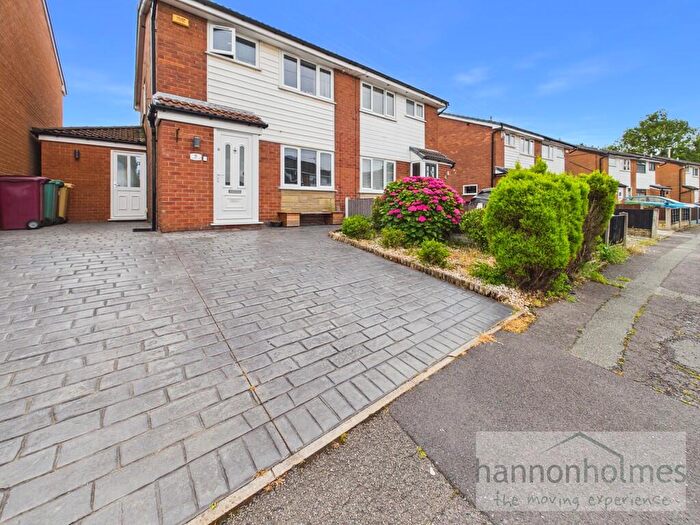 3 Bedroom Semi-Detached House For Sale In Durham Close, Little Lever, Bolton, BL3