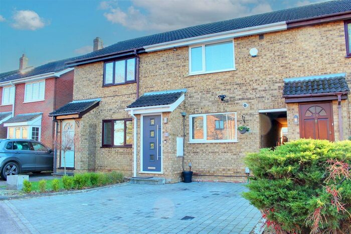 2 Bedroom Terraced House For Sale In Welham Manor, Welham Green, AL9