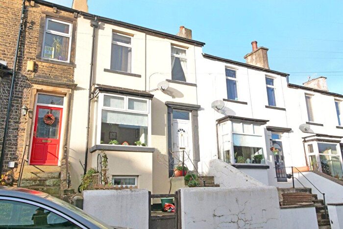 3 Bedroom Terraced House For Sale In Gladstone Street, Skipton, BD23