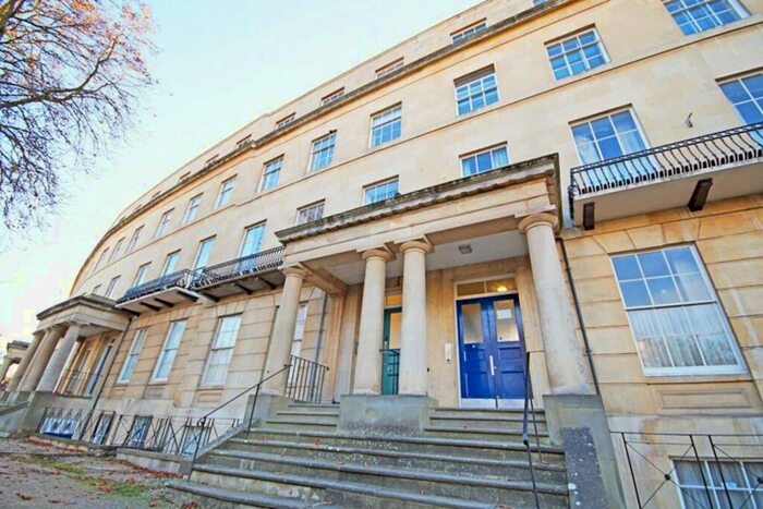 2 Bedroom Flat To Rent In Lansdown, GL50