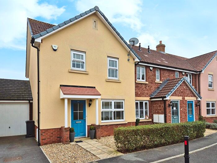 3 Bedroom End Of Terrace House For Sale In College Close, Minehead, TA24