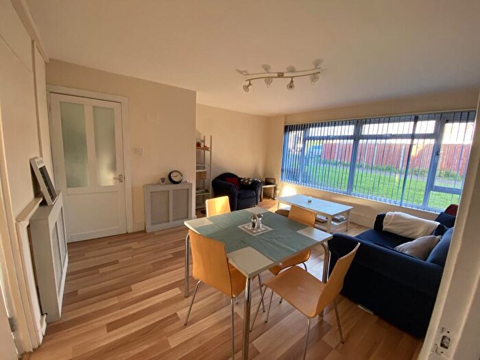 2 Bedroom Maisonette To Rent In Geranium Walk, Colchester, Essex, CO4