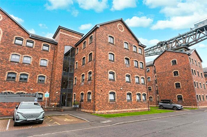 2 Bedroom Flat For Sale In James Watt Way, Greenock, Inverclyde, PA15