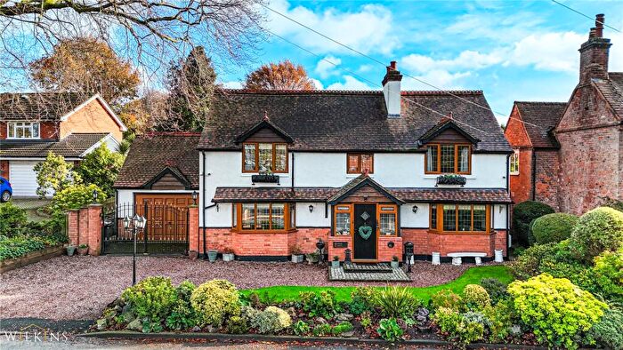 3 Bedroom Detached House For Sale In Coleshill Road, Curdworth, Sutton Coldfield, Warwickshire, B76