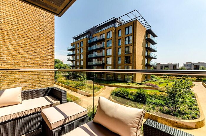 2 Bedroom Flat For Sale In Tizzard Grove, Kidbrooke, London, SE3