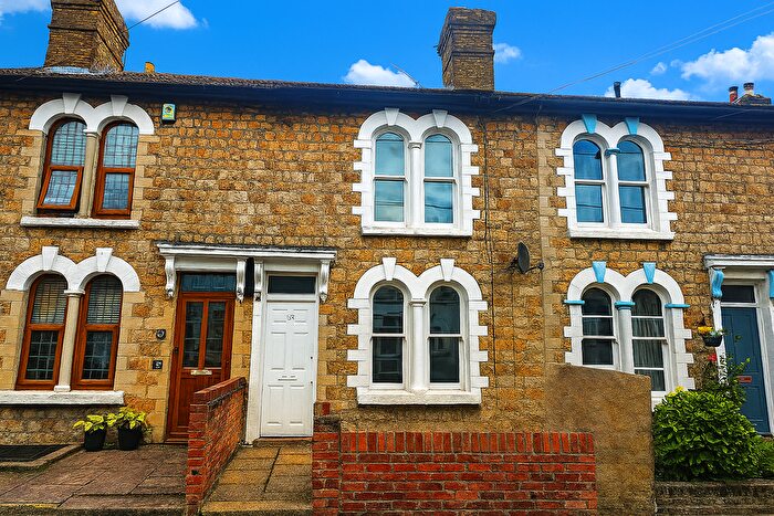 2 Bedroom Terraced House To Rent In Waterlow Road, Maidstone, ME14