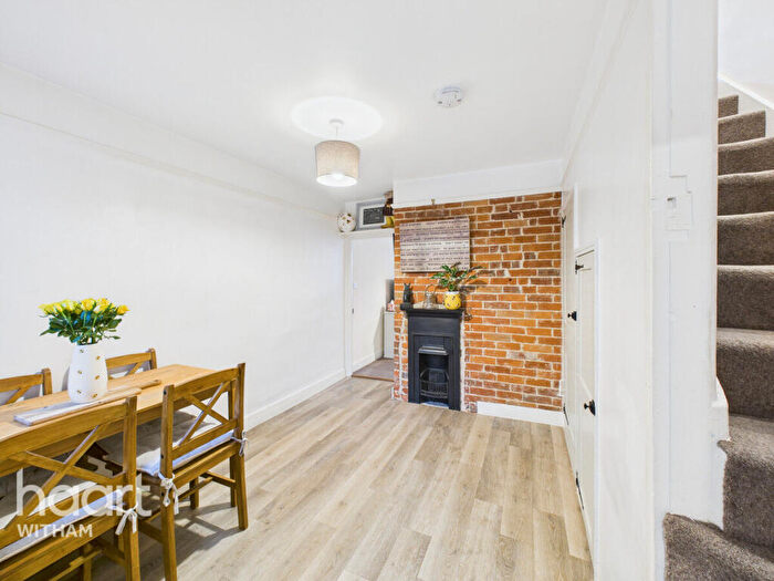 2 Bedroom End Of Terrace House For Sale In High Street, Kelvedon, CO5