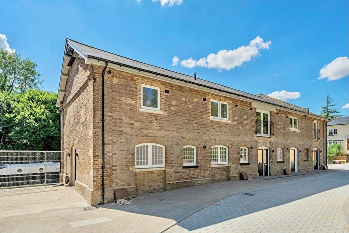 2 Bedroom Character Property To Rent In Bulbourne Yard, Bulbourne, Tring, HP23