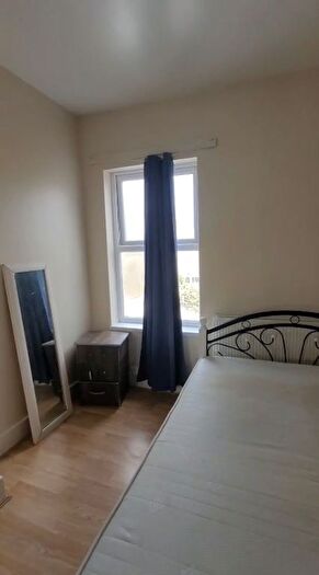 1 Bedroom Flat To Rent In Plumstead Common Road, London, London, SE18