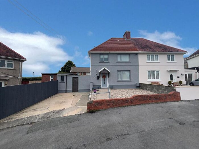 3 Bedroom Semi Detached House For Sale In Lewis Crescent, Llanelli, SA14