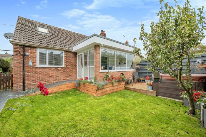 3 Bedroom Bungalow For Sale In Harvey Estate, Gimingham, Norwich, NR11