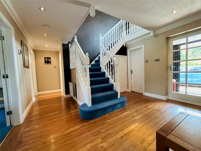 5 Bedroom Detached House For Sale In Linnet Lane, Lytham St. Annes, Lancashire, FY8