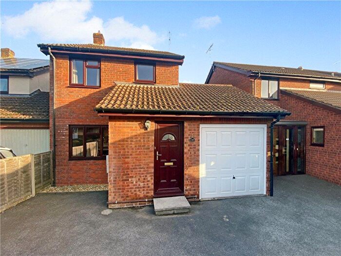 3 Bedroom Detached House To Rent In Laburnum Way, Yeovil, Somerset, BA20