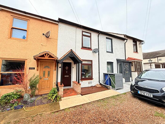 2 Bedroom Terraced House For Sale In Tunnel Cottages, West Thurrock, RM20