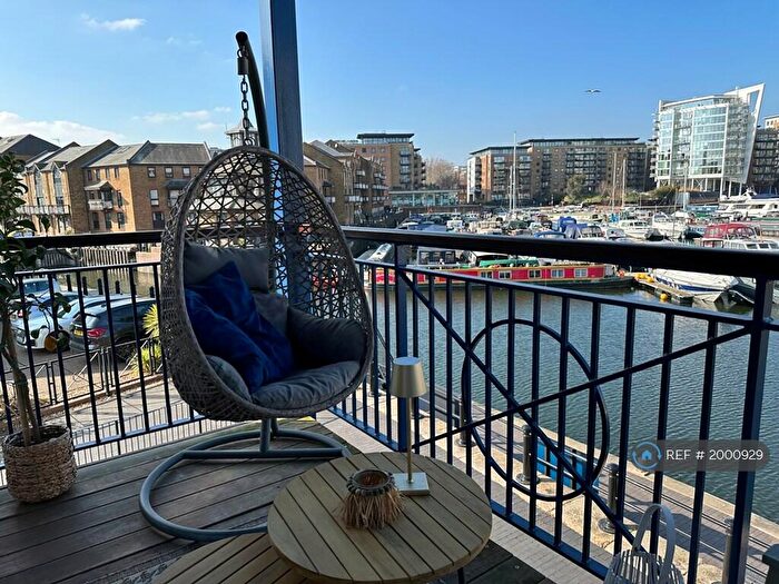 2 Bedroom Flat To Rent In Drake House, London, E14