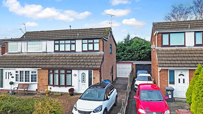 3 Bedroom Semi Detached House For Sale In Meadow Park, Preston, PR4