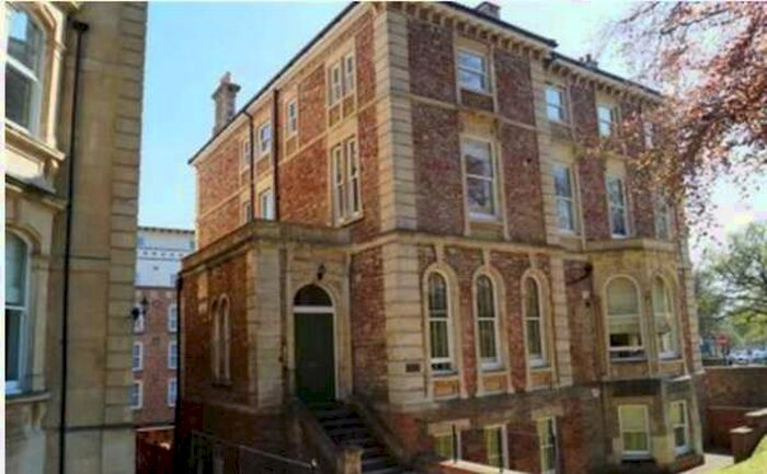 2 Bedroom Apartment To Rent In The Avenue, BS8