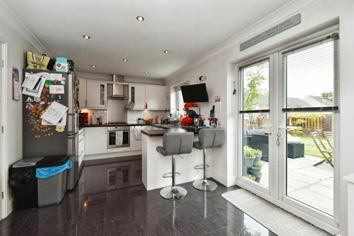 4 Bedroom Detached House For Sale In Parc Fferws, Ammanford, SA18