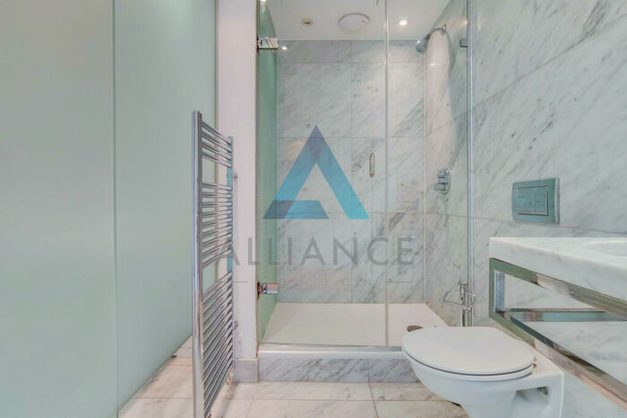 Studio For Sale In Ontario Tower, Fairmont Avenue, Poplar, London, E14