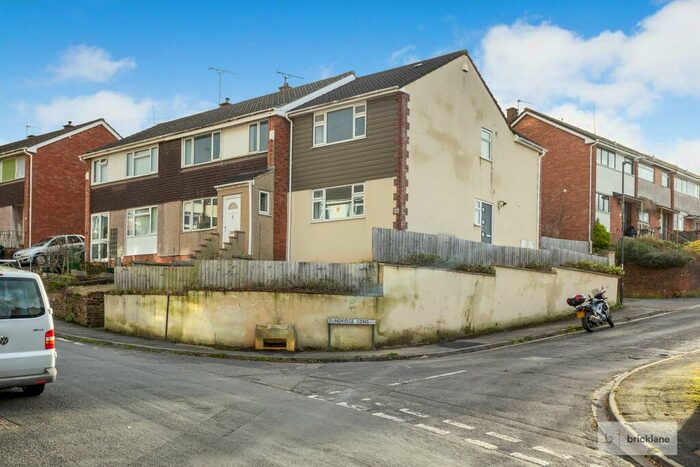 3 Bedroom House To Rent In Nibletts Hill, St George, BS5