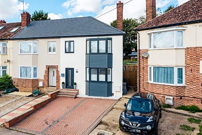3 Bedroom End Of Terrace House For Sale In Hillside Avenue, Kettering, NN15