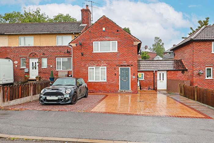 2 Bedroom Terraced House For Sale In Laburnum Street, Hollingwood, Chesterfield, S43