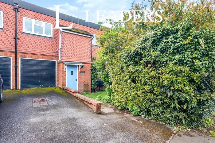 2 Bedroom Terraced House For Sale In Wrayfield Avenue, Reigate, Surrey, RH2