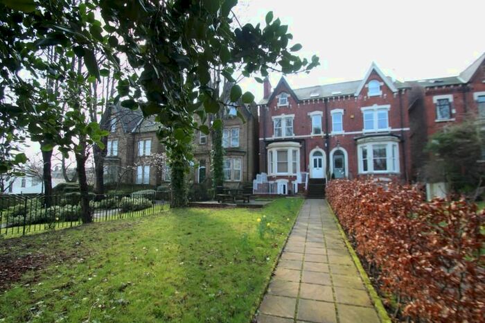 2 Bedroom Flat To Rent In Sholebroke Avenue, Leeds, LS7