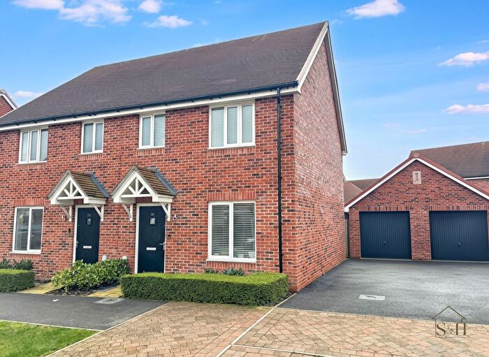 3 Bedroom Semi-Detached House For Sale In St. Katherines Crescent, Sellindge, TN25