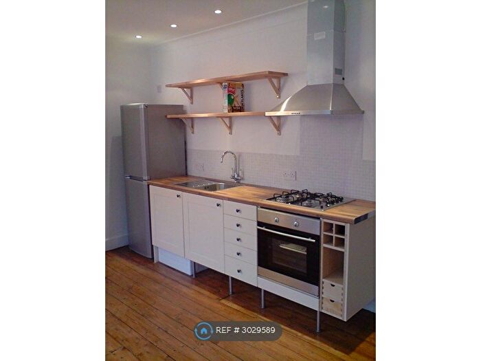 2 Bedroom Flat To Rent In Berners Road, London, N22