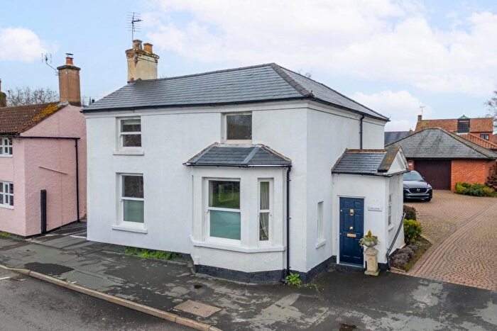 2 Bedroom Cottage For Sale In Kirk Lane, Ruddington, Nottingham, NG11