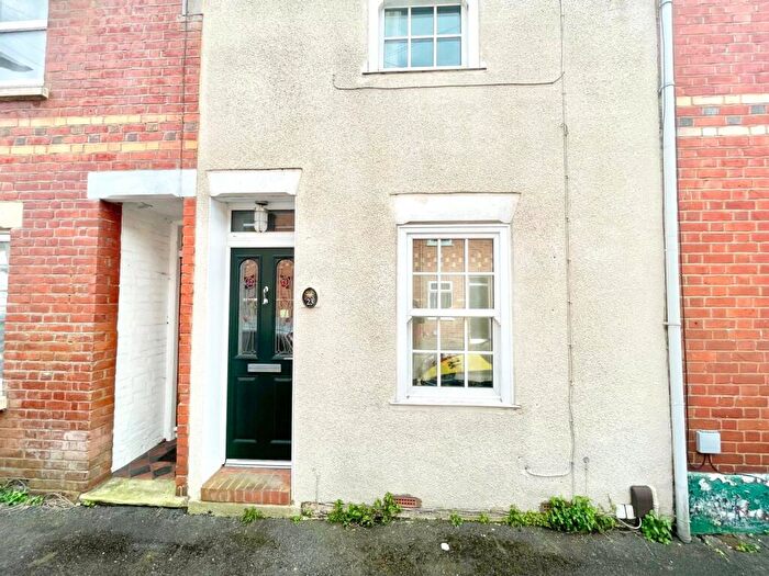 2 Bedroom Terraced House To Rent In Garnet Street, Reading, Berkshire, RG1