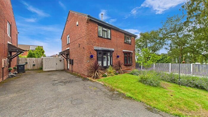 2 Bedroom Semi-Detached House For Sale In Willetts Drive, Halesowen, B63