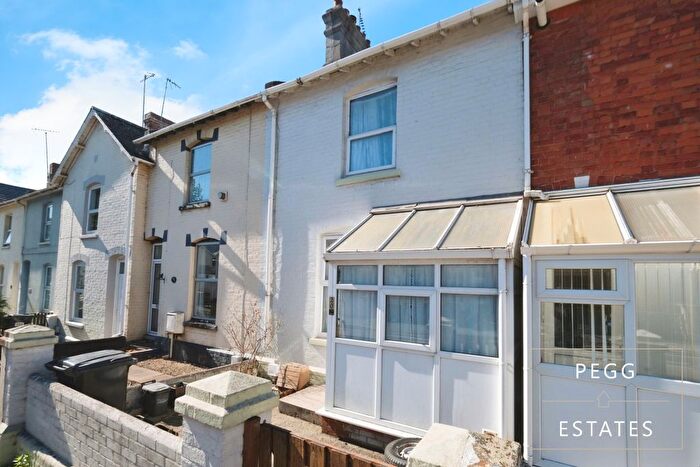 2 Bedroom Terraced House For Sale In Lymington Road, Torquay, TQ1